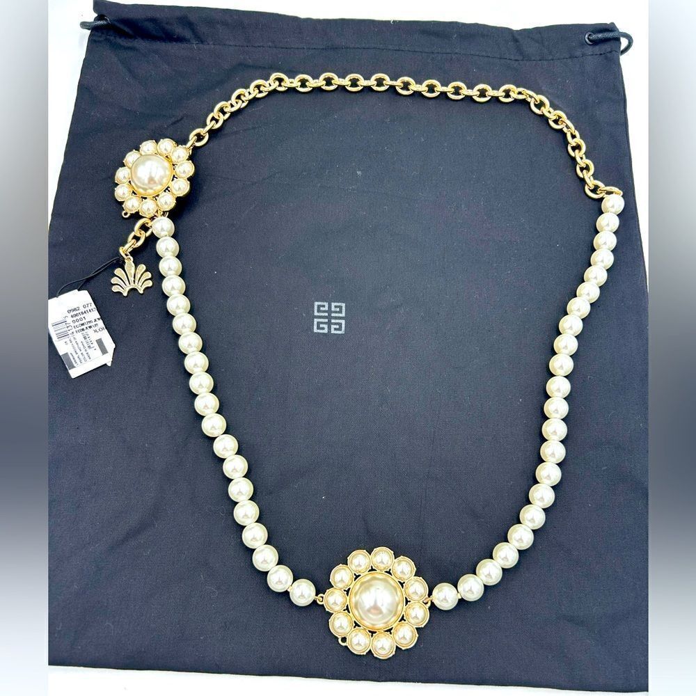 Women's Lele Sadoughi mother of Pearl necklace NWT